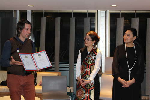 Монгол хөөмийн тухай Франц найруулагчийн бүтээл олон улсын шагнал хүртжээ